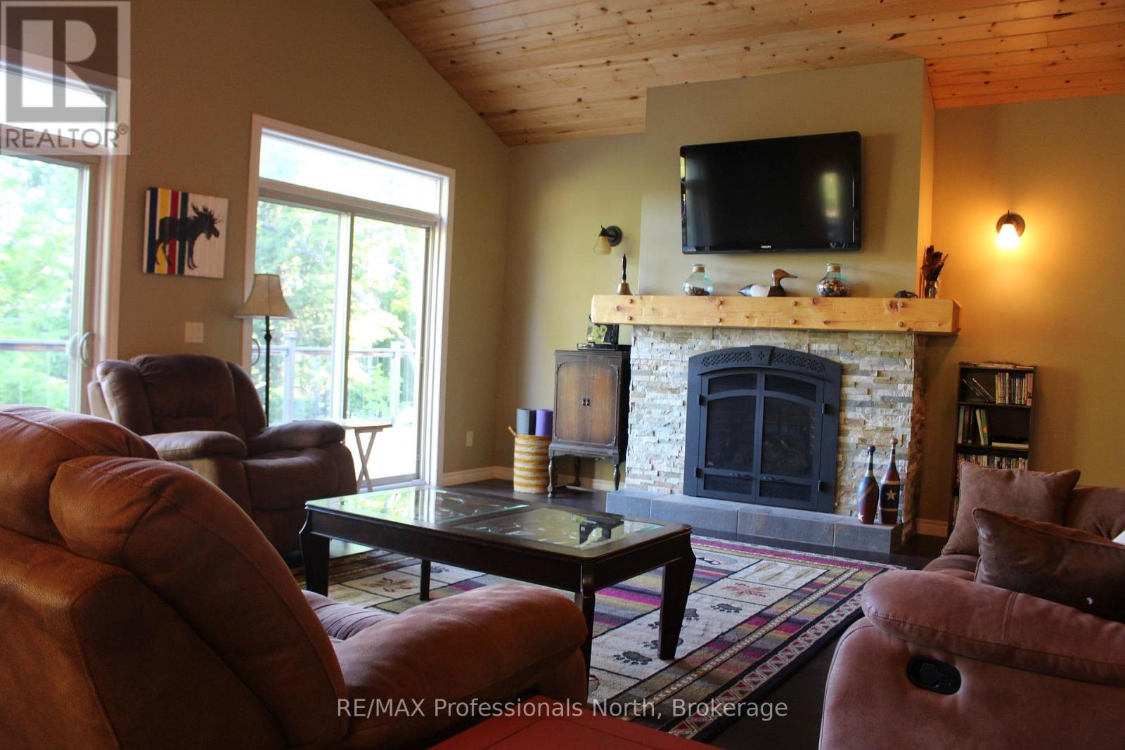 98 LYNX DRIVE - Image 7