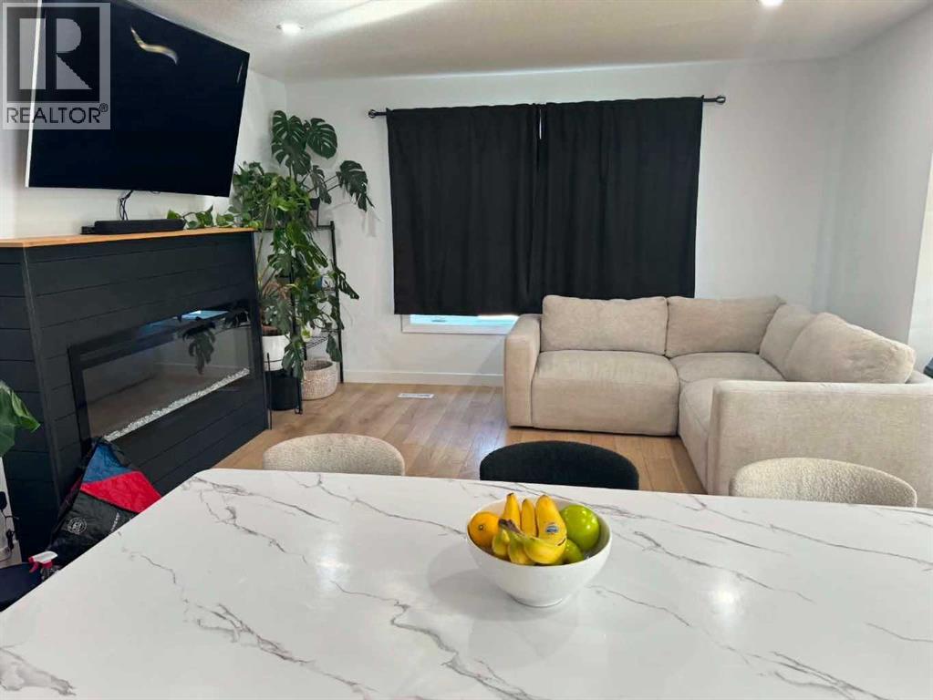 9410 80 Avenue - photo 3
