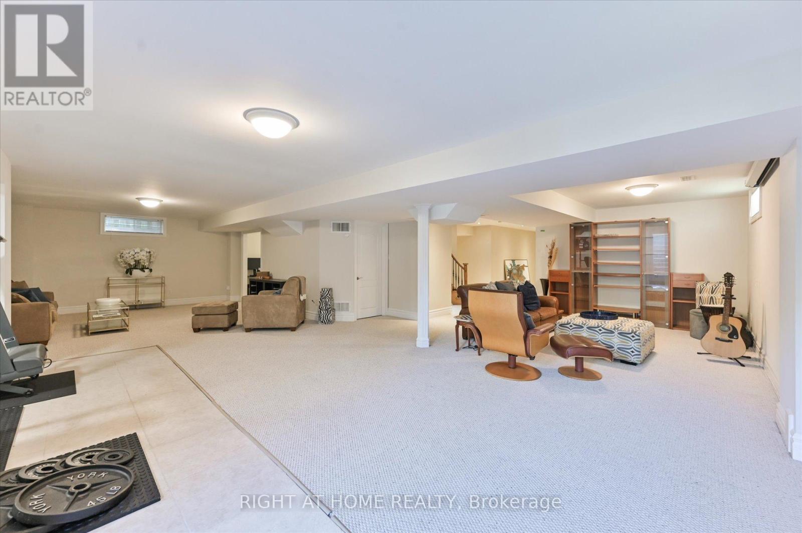 154 CHARLTON BOULEVARD - 39