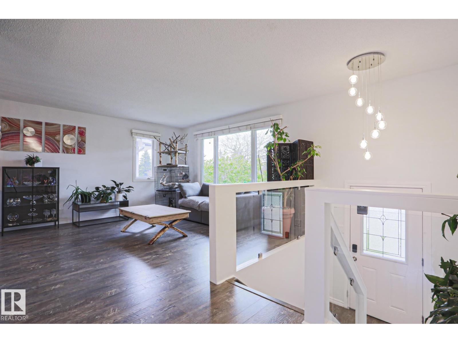 9828 169 ST NW - 6