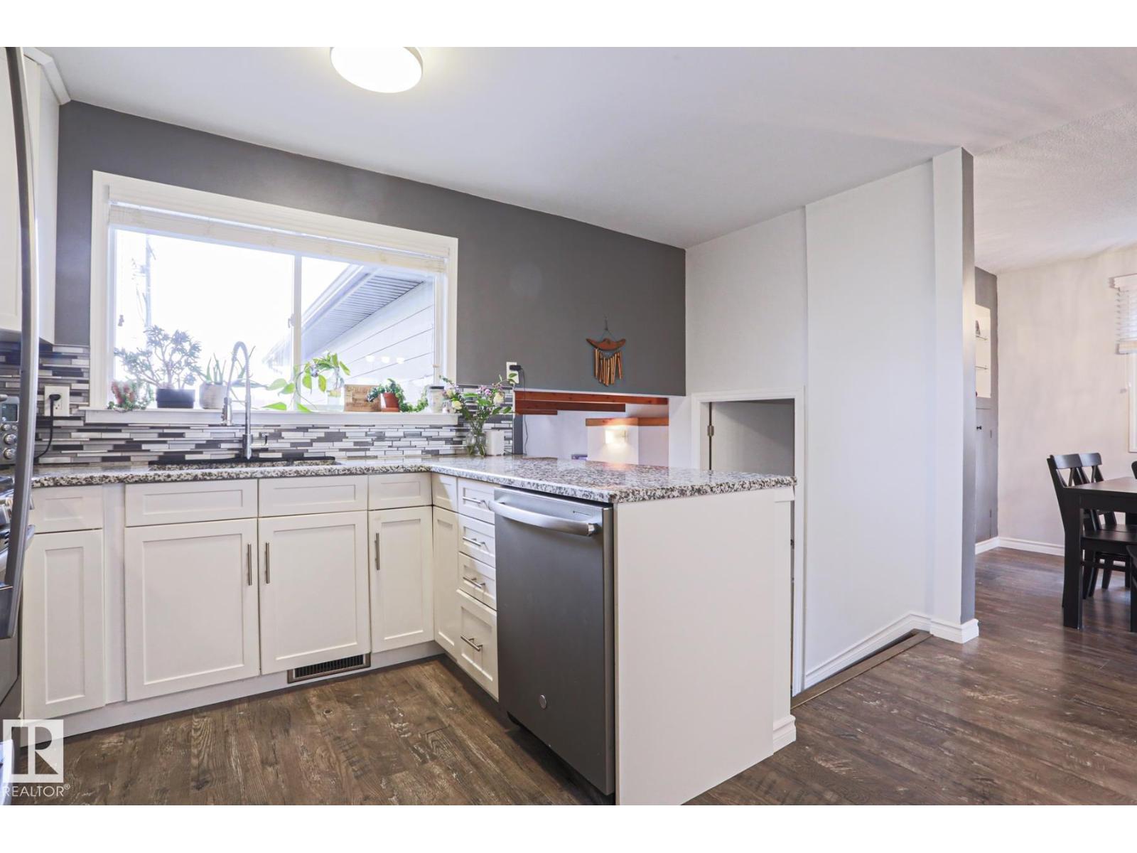 9828 169 ST NW - 9