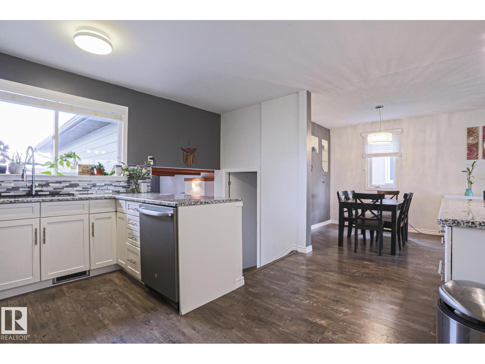 9828 169 ST NW - 7
