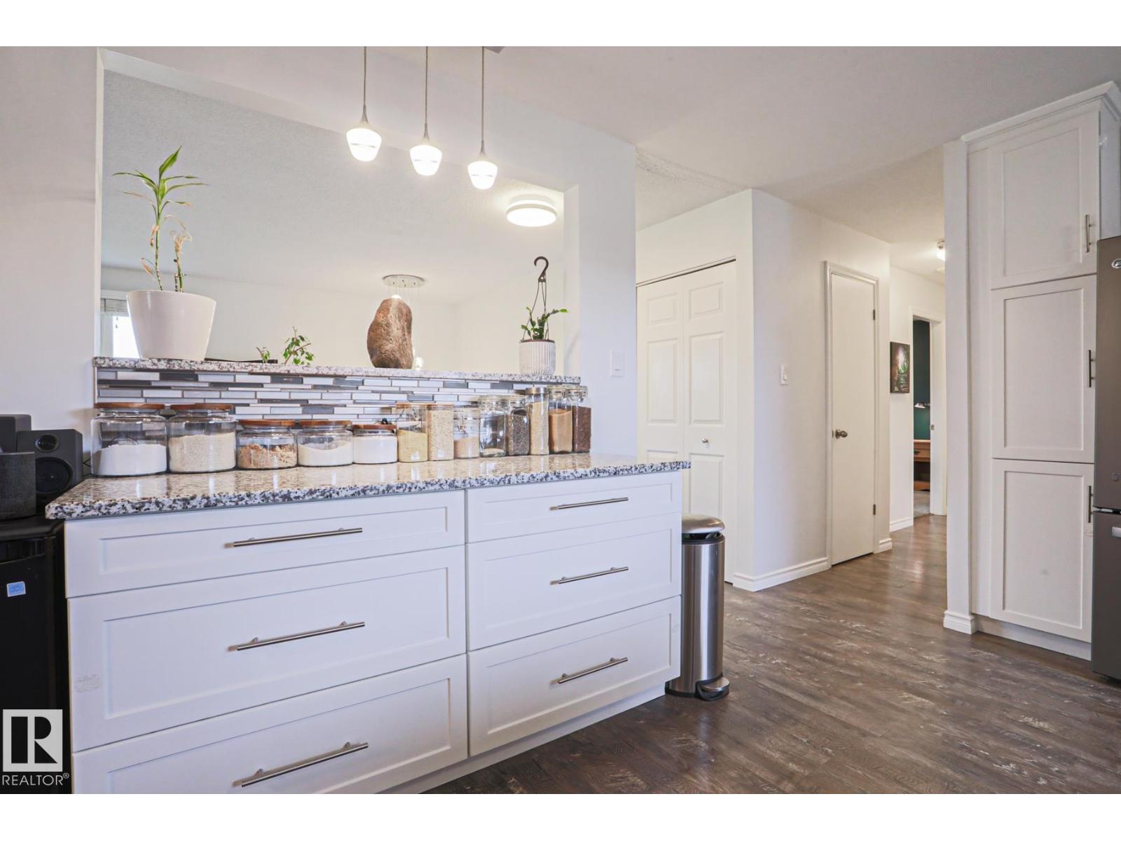 9828 169 ST NW - 21
