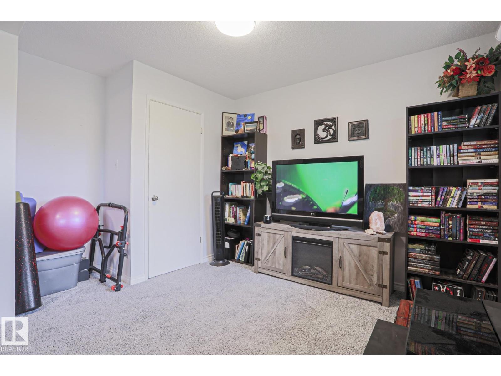 9828 169 ST NW - 24