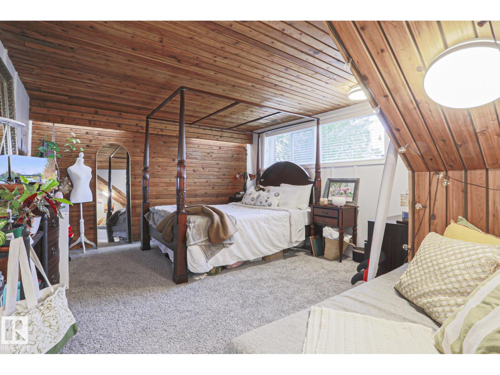 9828 169 ST NW - 31