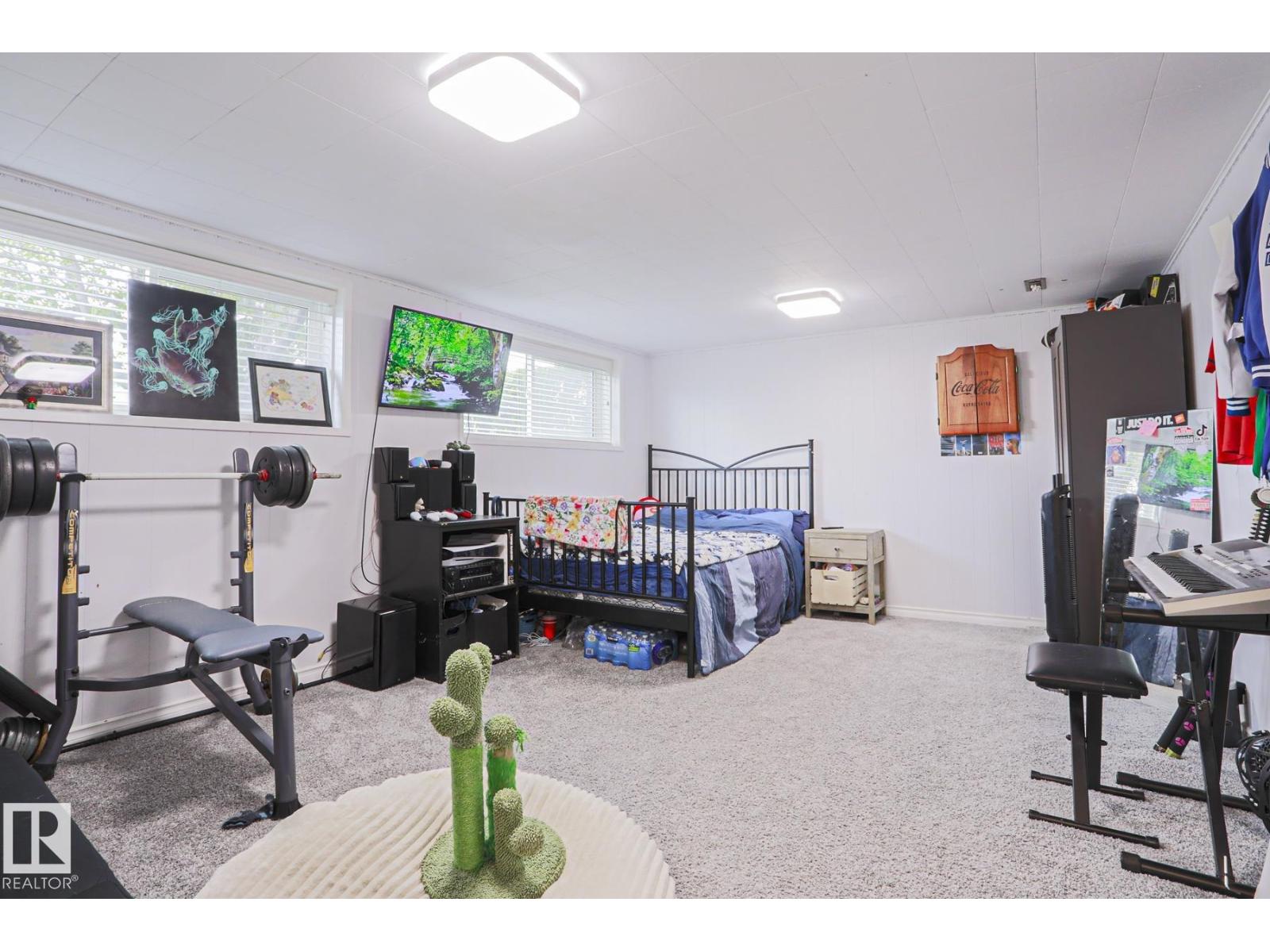 9828 169 ST NW - 36