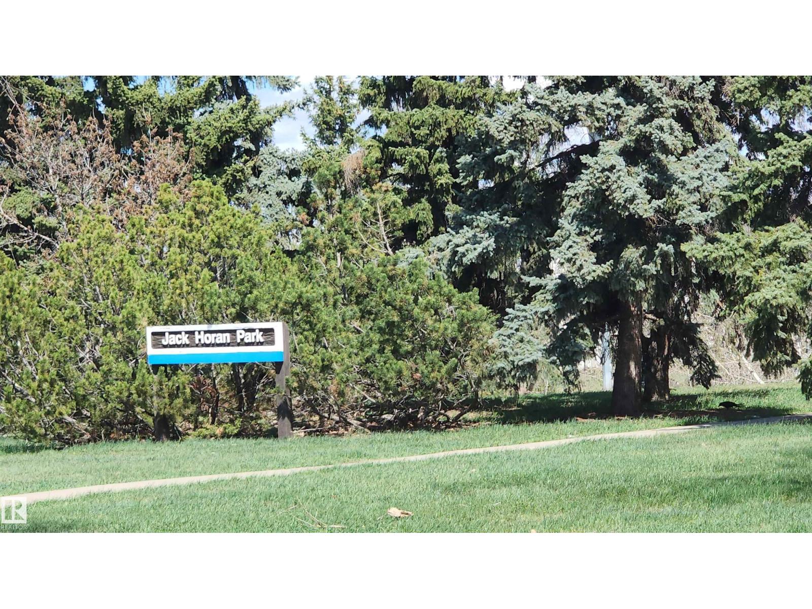 9828 169 ST NW - 55