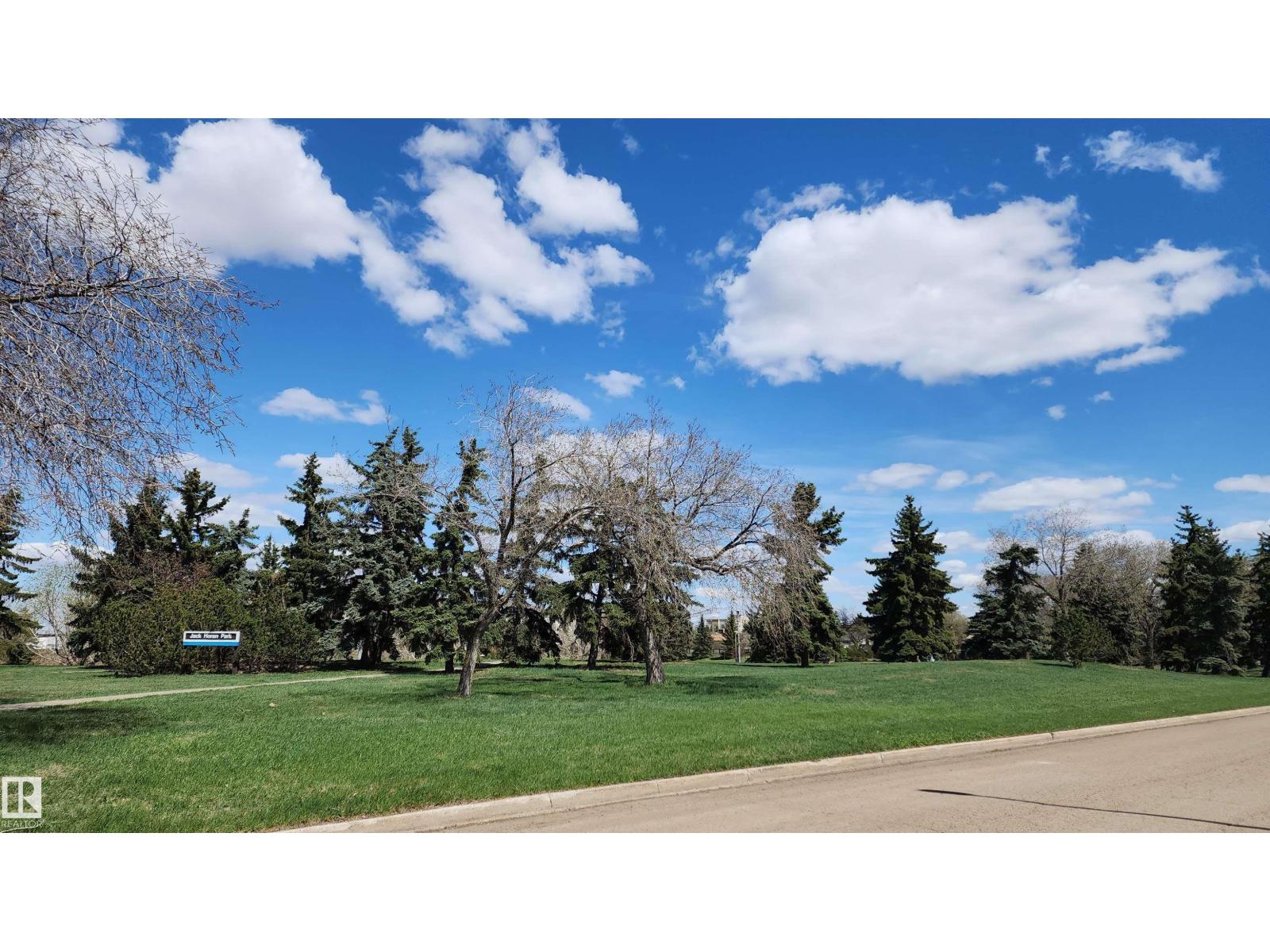 9828 169 ST NW - 57