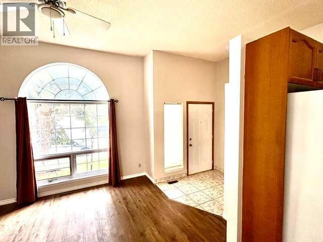 6934 Laguna Way NE — photo 6
