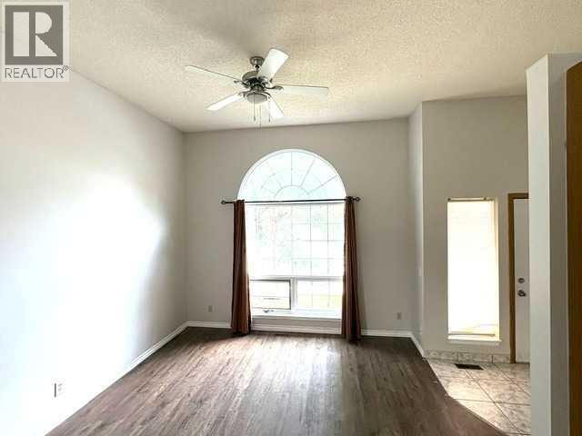 6934 Laguna Way NE - photo 5