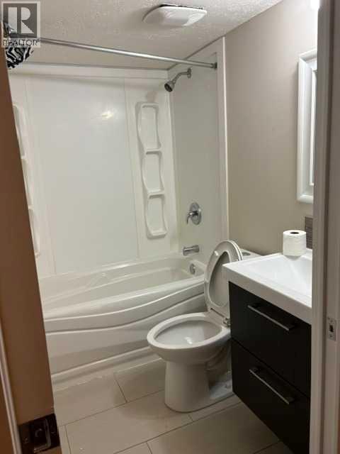6934 Laguna Way NE — photo 31
