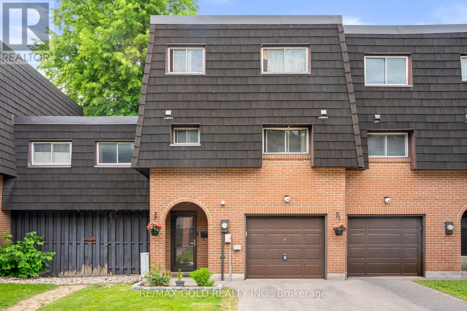 10 DARRAS COURT - 1
