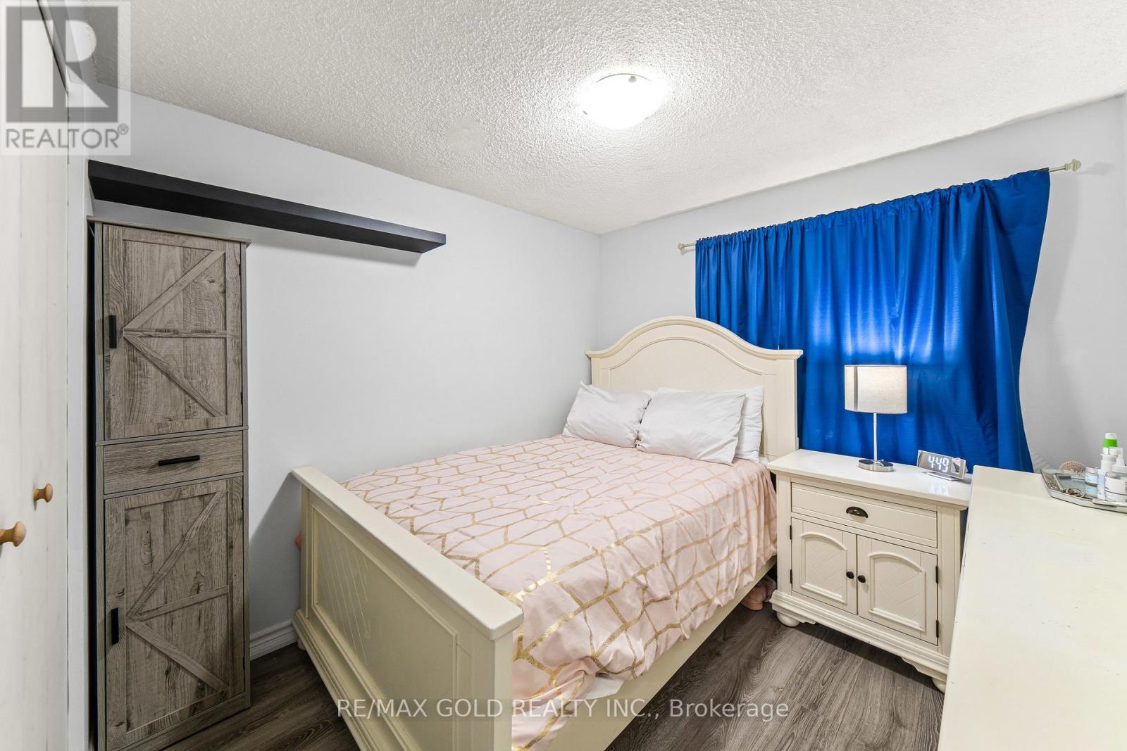 10 DARRAS COURT - 29