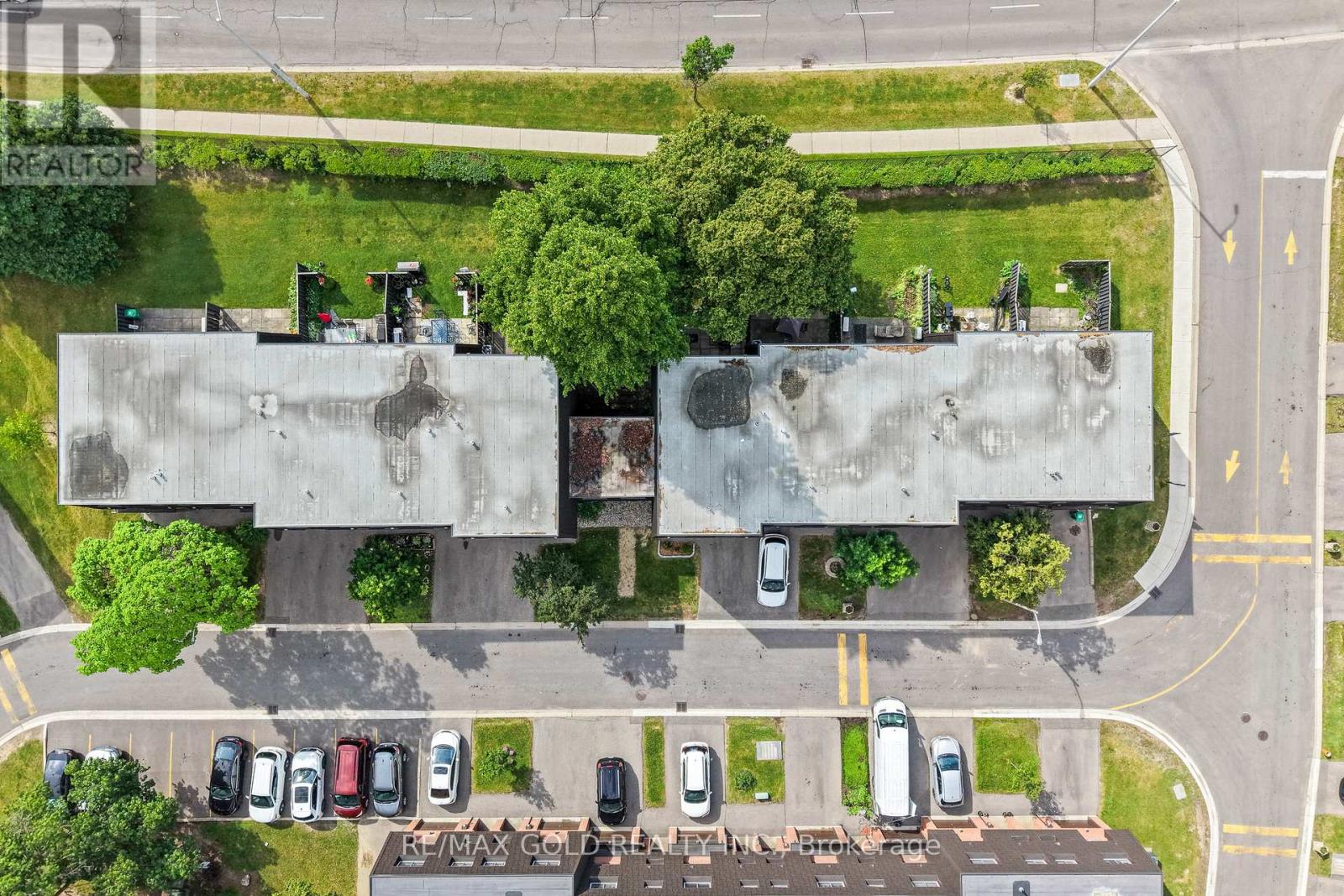 10 DARRAS COURT - 7