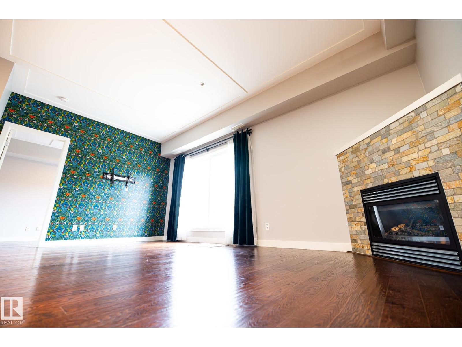 #207 9750 94 ST NW - 10