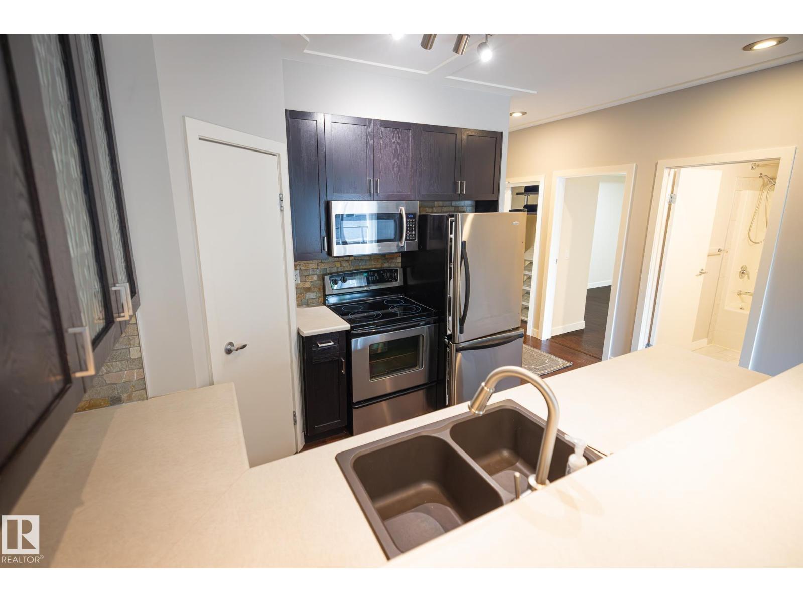 #207 9750 94 ST NW - 15