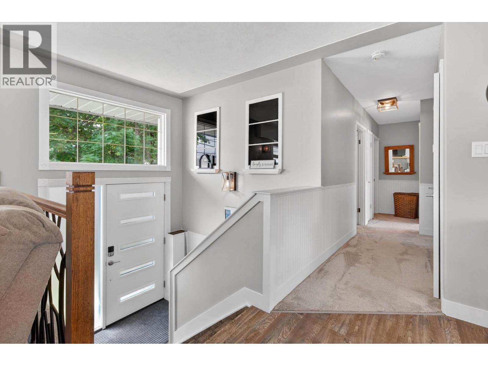 932 RENFREW Avenue - Image 3