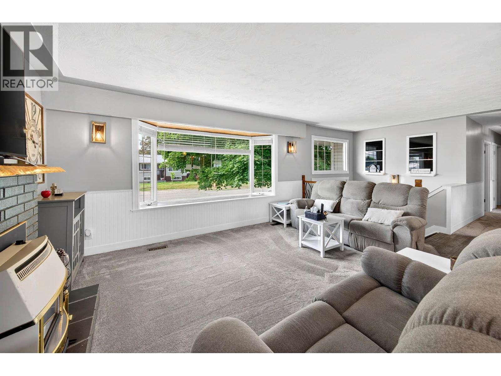 932 RENFREW Avenue - 7