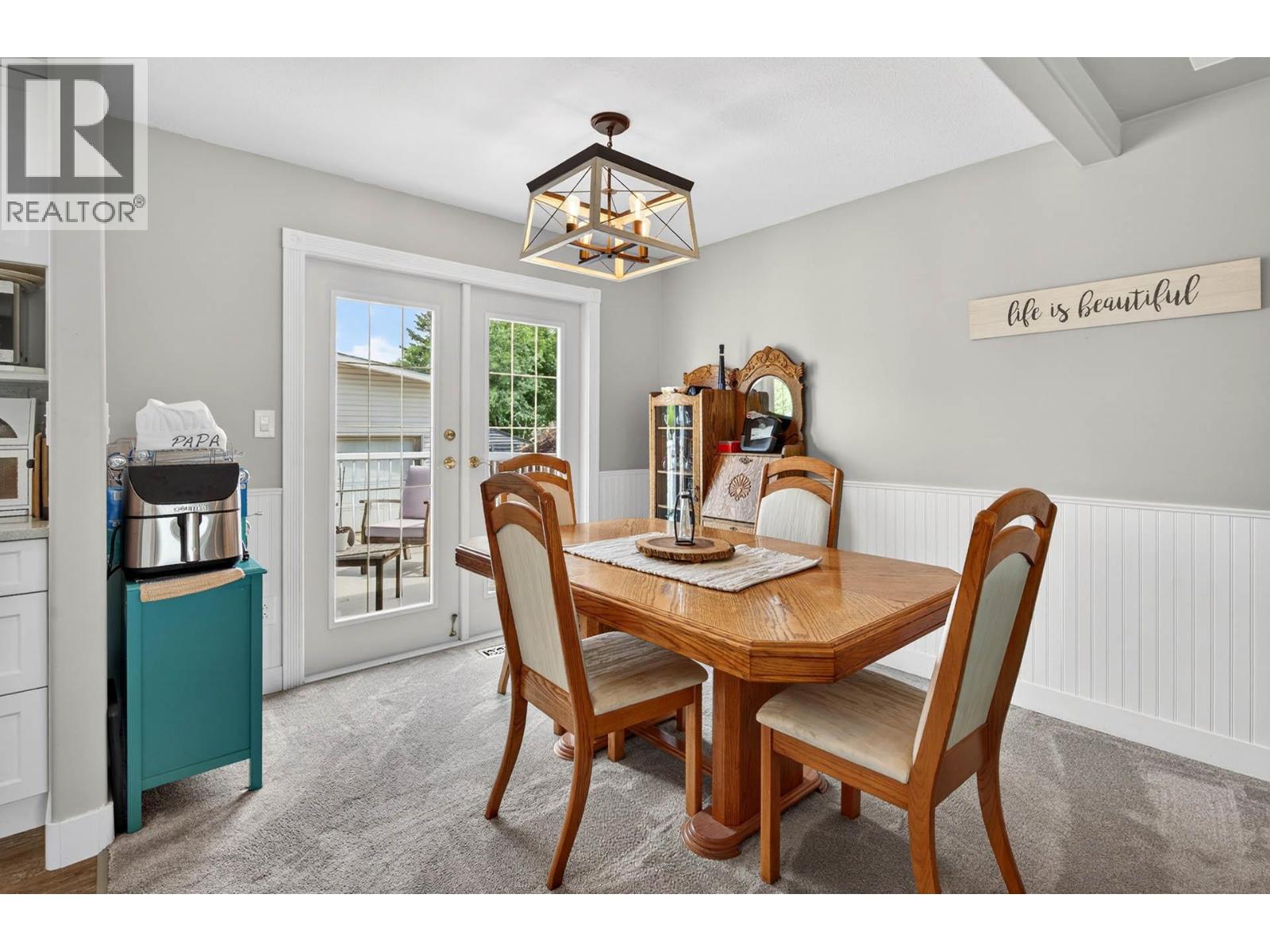932 RENFREW Avenue - 9