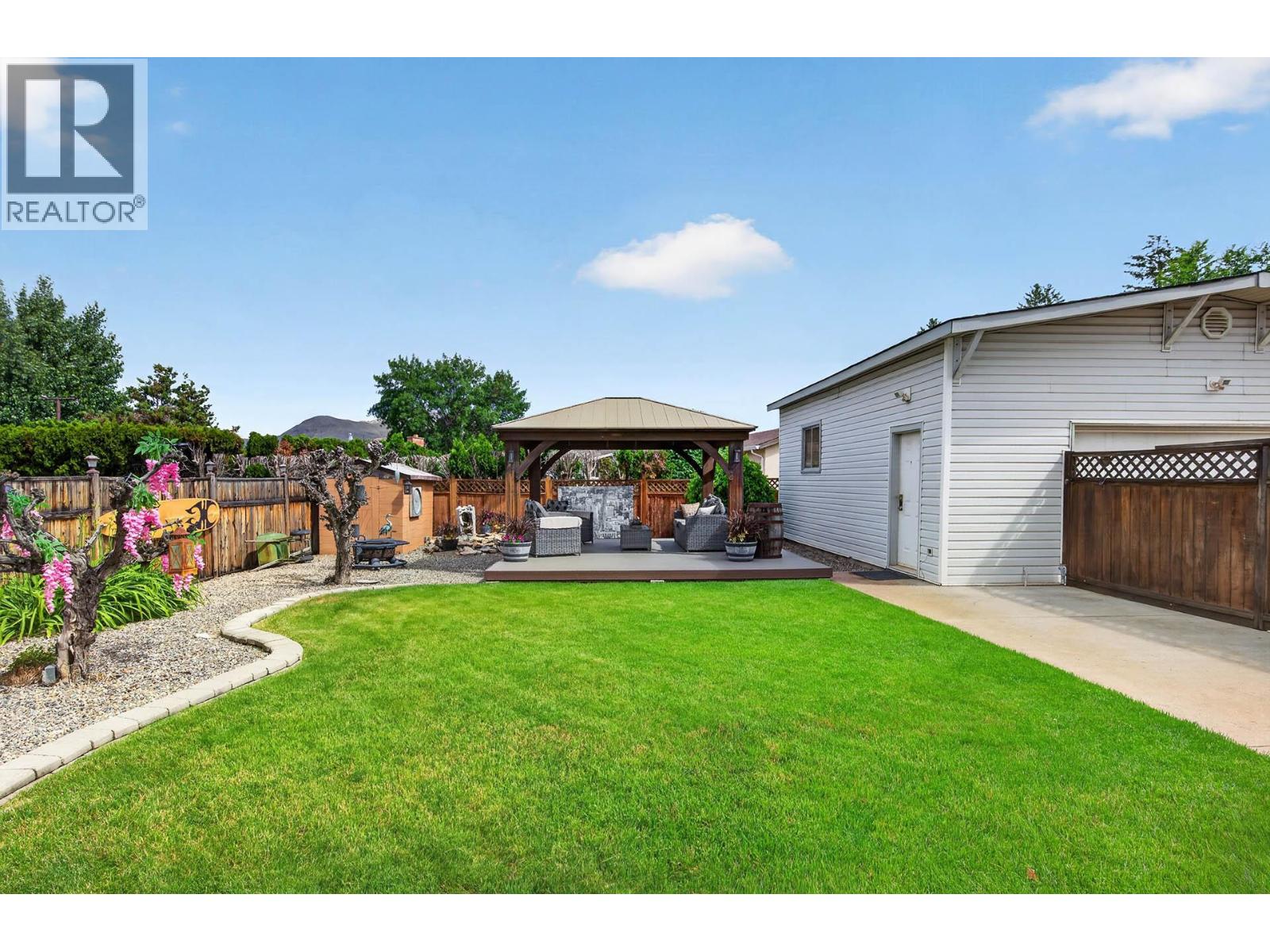 932 RENFREW Avenue - 45