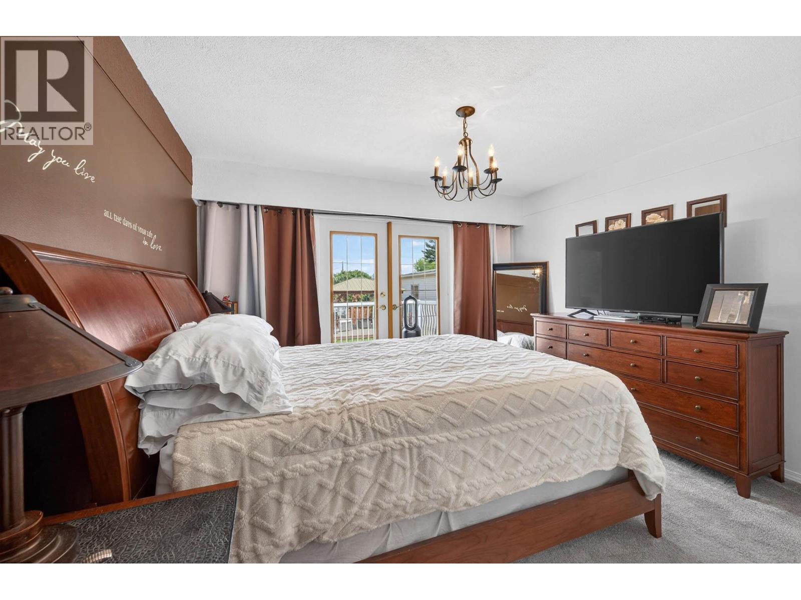 932 RENFREW Avenue - 19