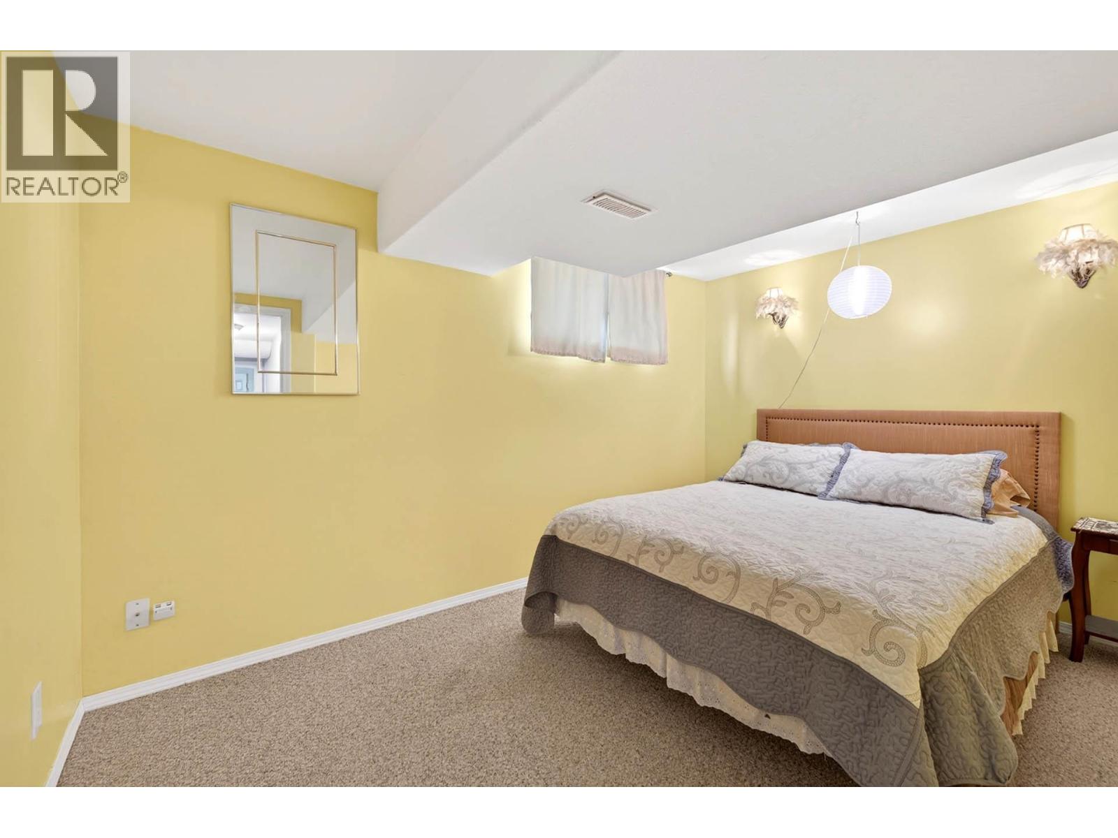 932 RENFREW Avenue - 32