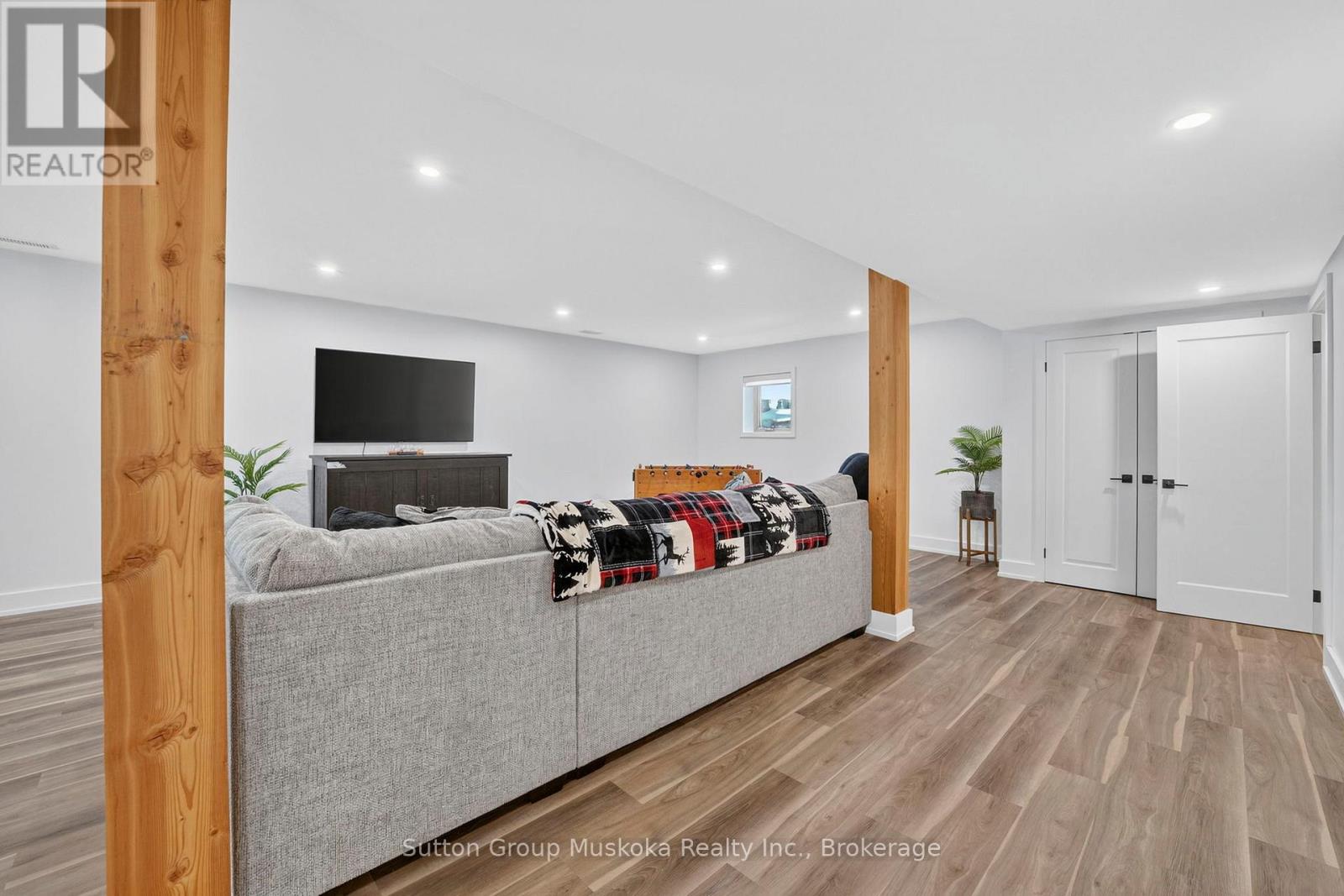 1765 MACHAR STRONG BOUNDARY ROAD - 33