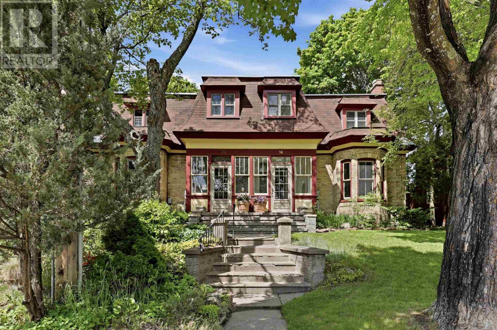 36 Herrick ST - 1
