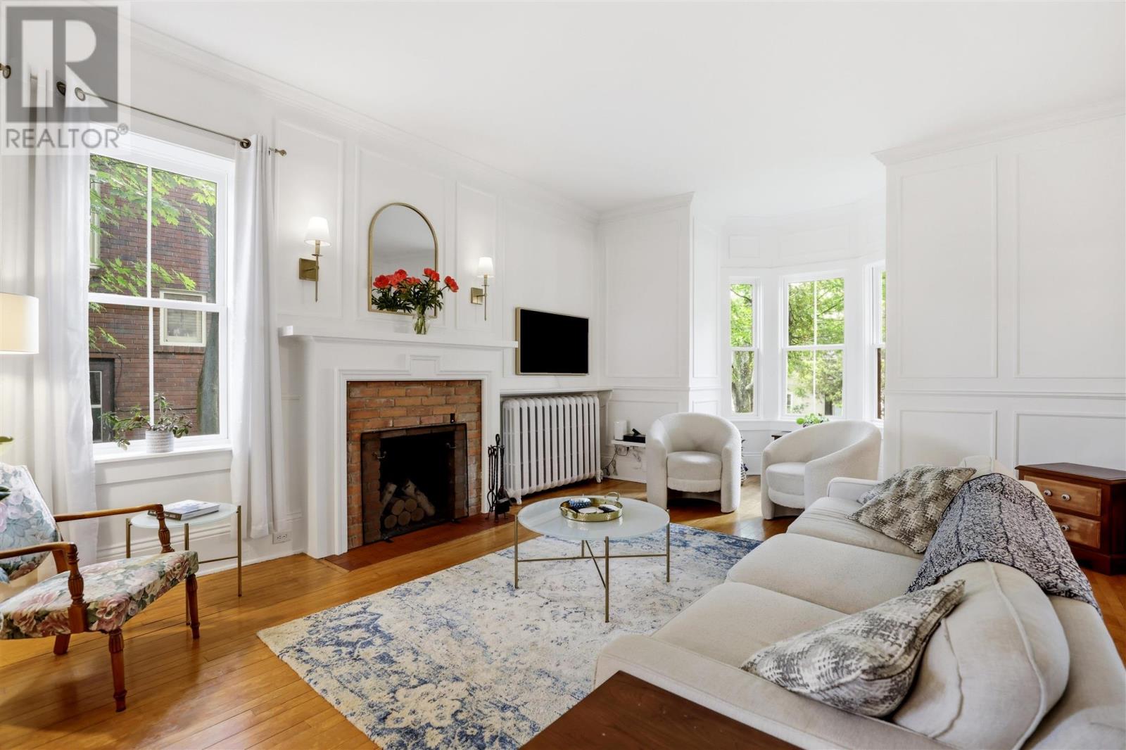 36 Herrick ST - 10