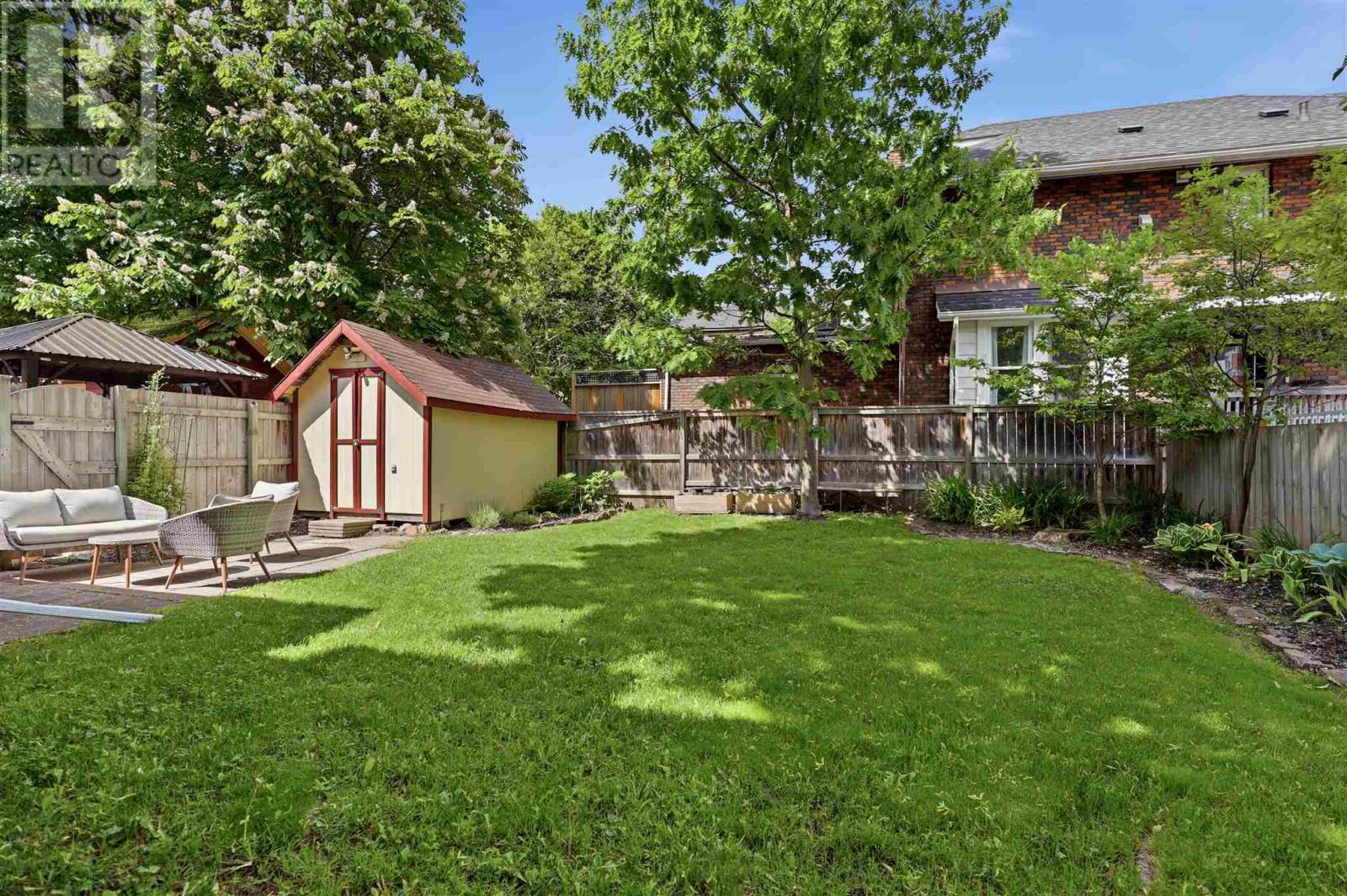36 Herrick ST - 40