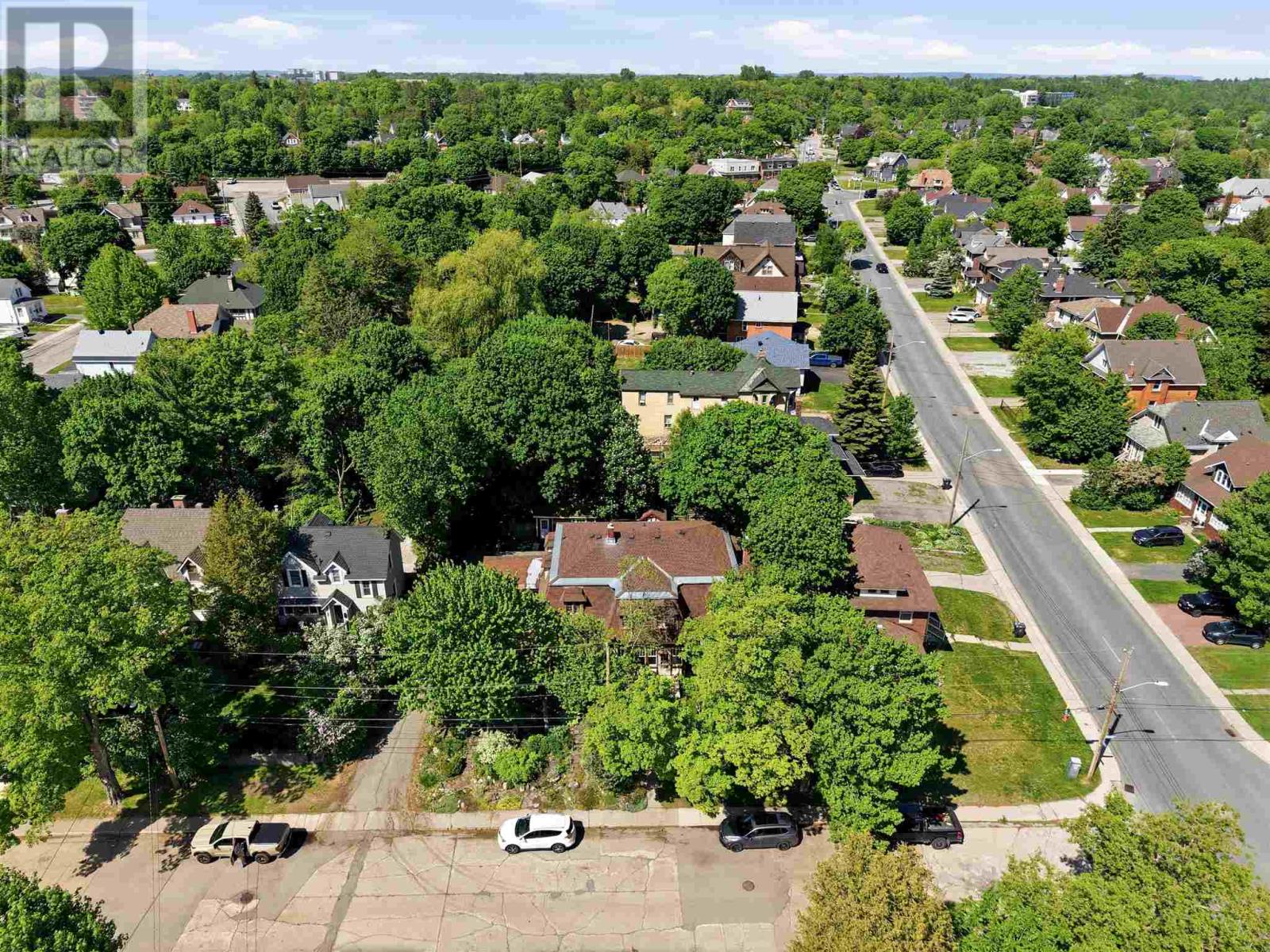 36 Herrick ST - 46
