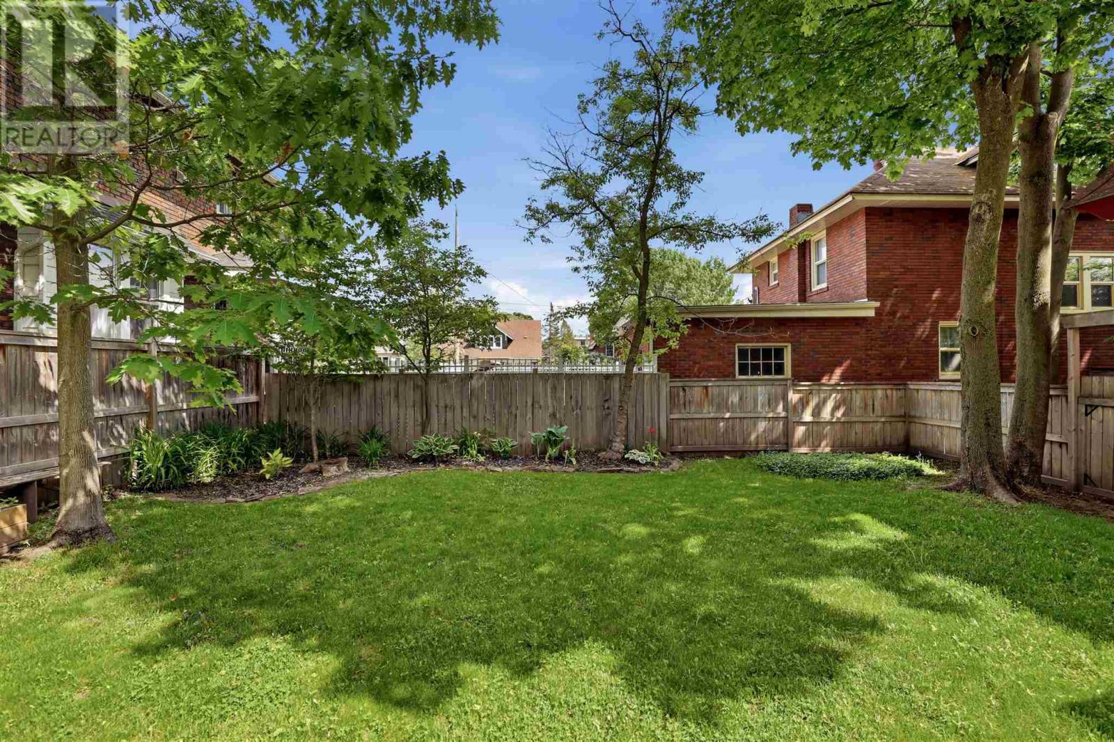 36 Herrick ST - 42