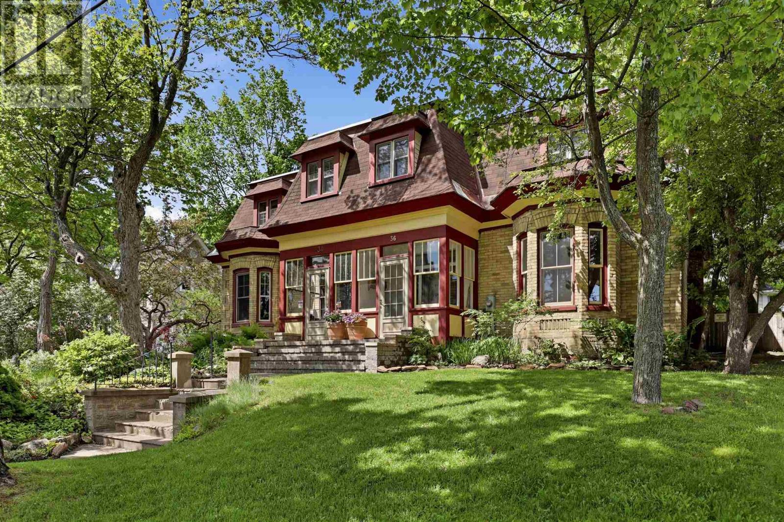 36 Herrick ST - 2