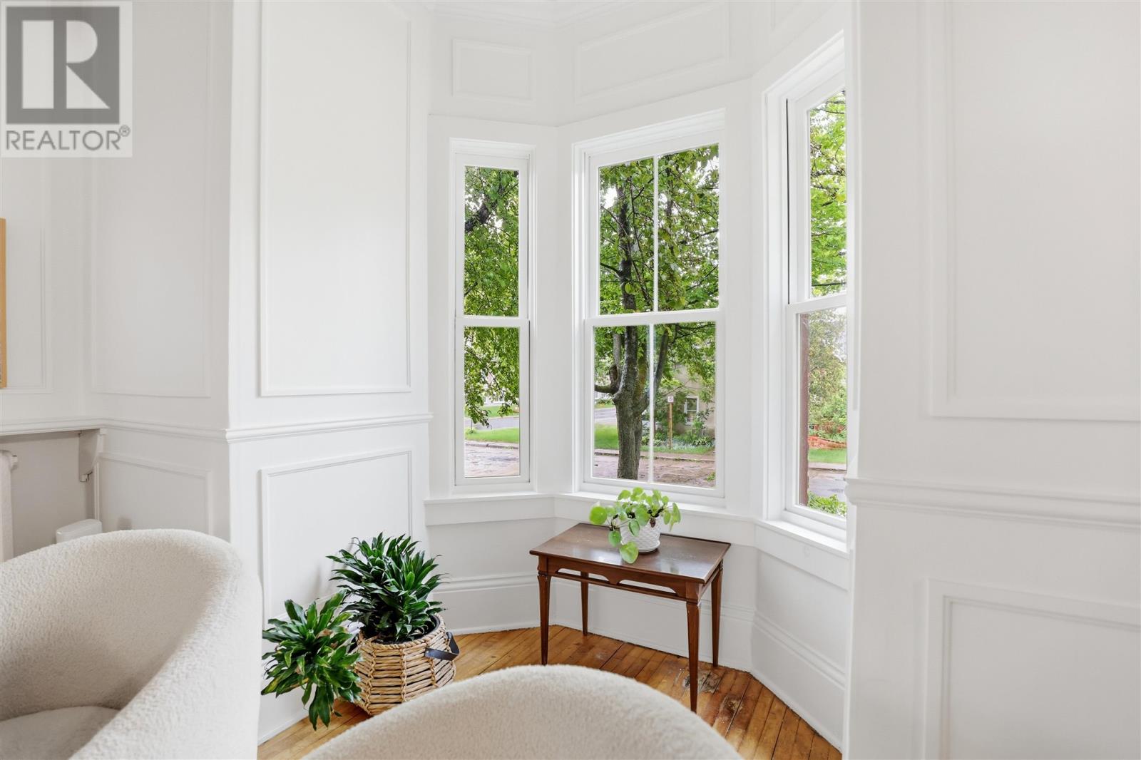 36 Herrick ST - 11