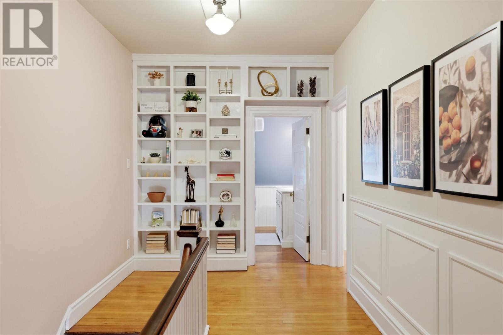 36 Herrick ST - 22