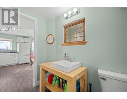125 The Point Road, Blue Rocks, NS B0J2C0 Photo 22