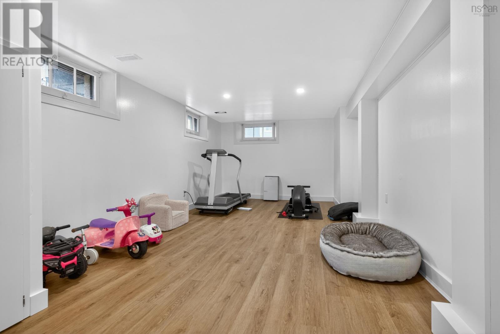 15 Hilltop Terrace - 36