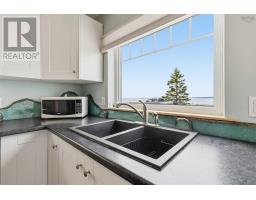 125 The Point Road, Blue Rocks, NS B0J2C0 Photo 15