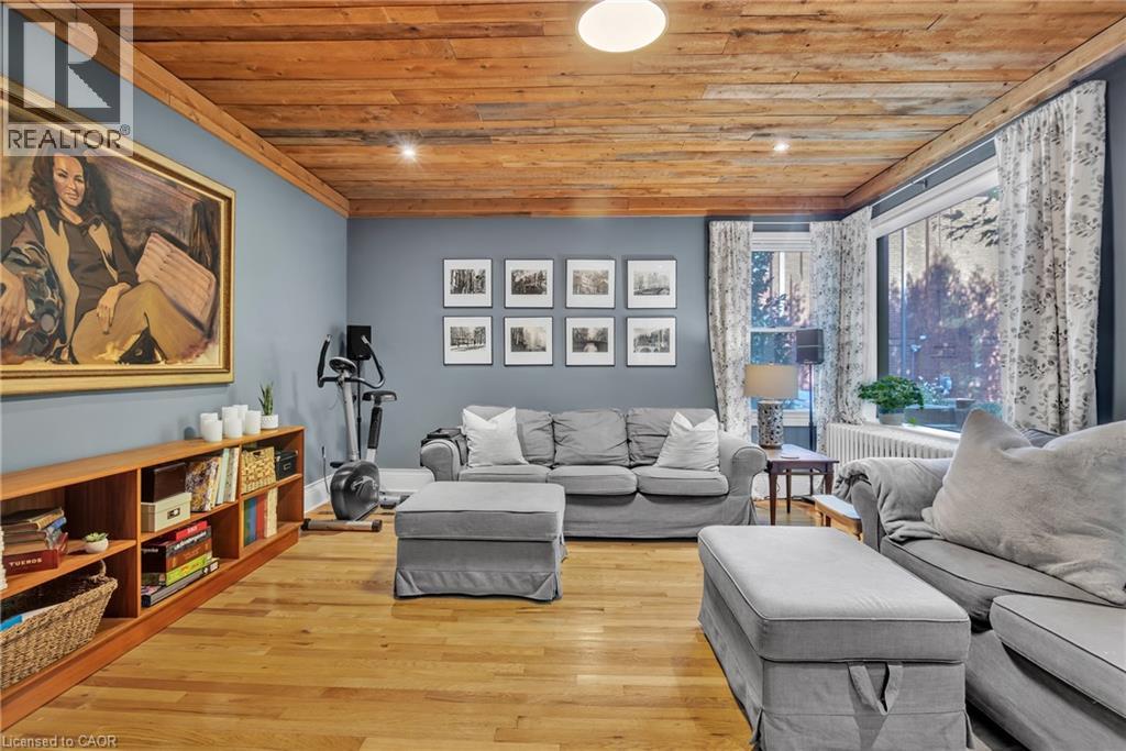 105 VANSITTART Avenue - 24