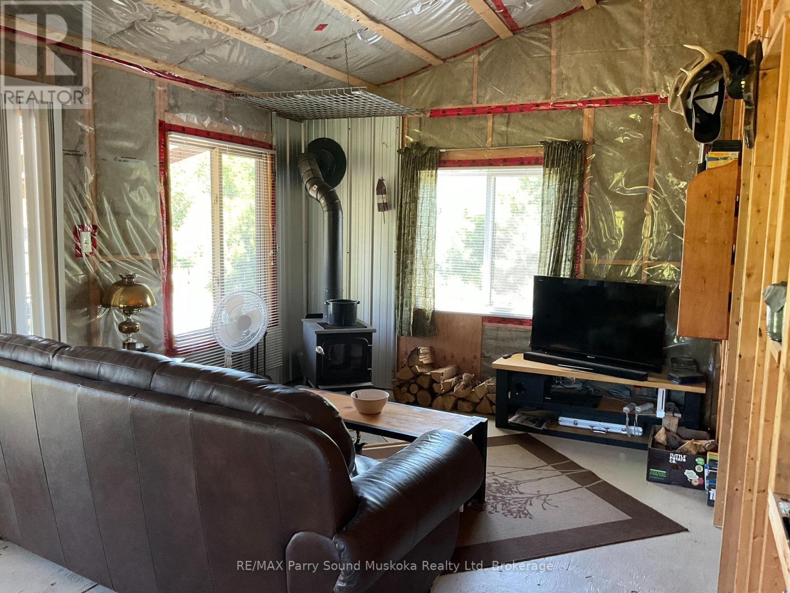 135 DANIEL DRIVE - 11