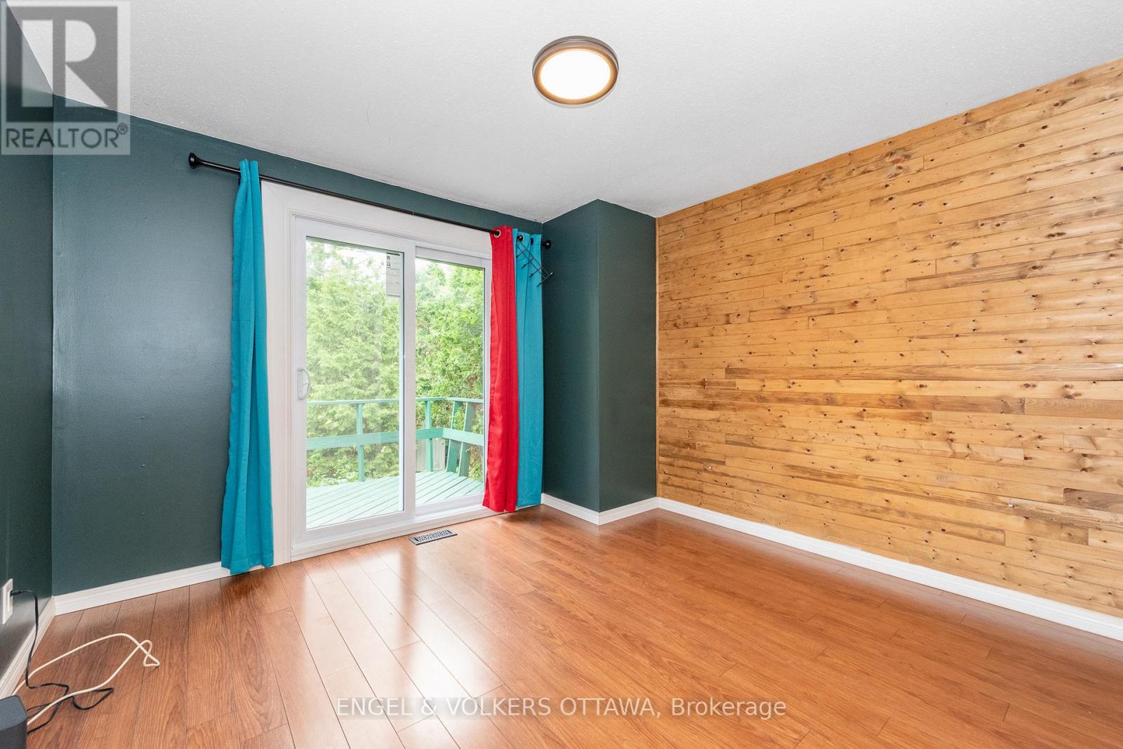 75 WOODFIELD DRIVE - 12