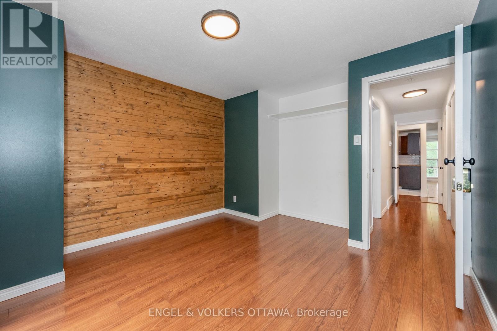 75 WOODFIELD DRIVE - 13