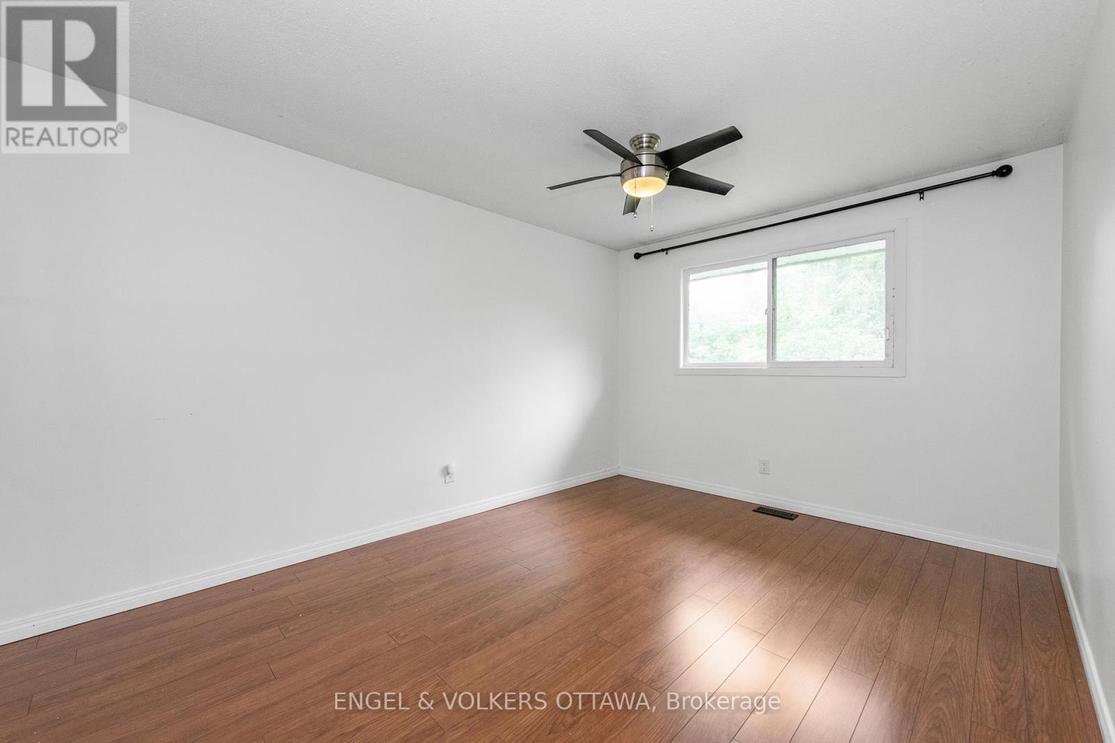 75 WOODFIELD DRIVE - 14