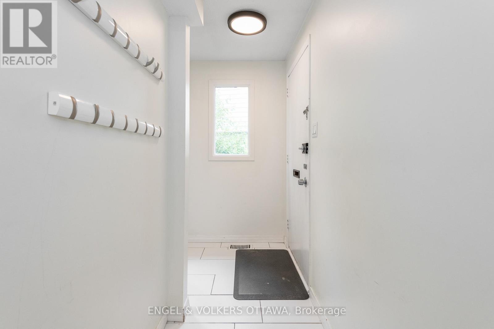 75 WOODFIELD DRIVE - 2