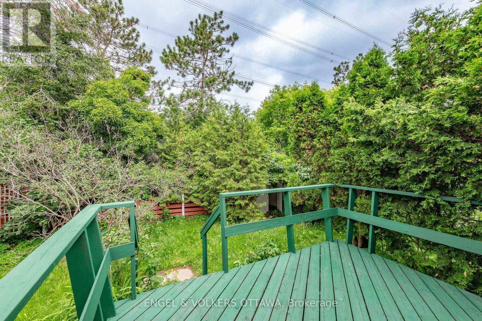 75 WOODFIELD DRIVE - 25