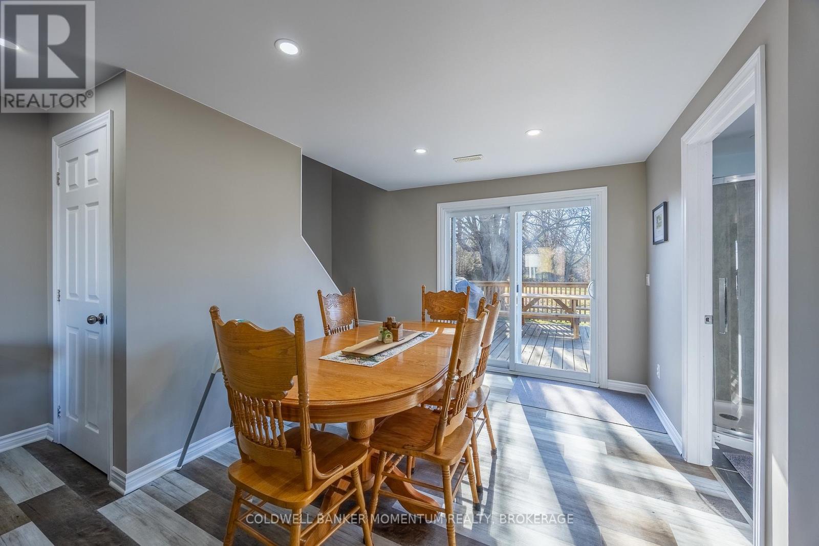 100 QUEEN STREET E - 18