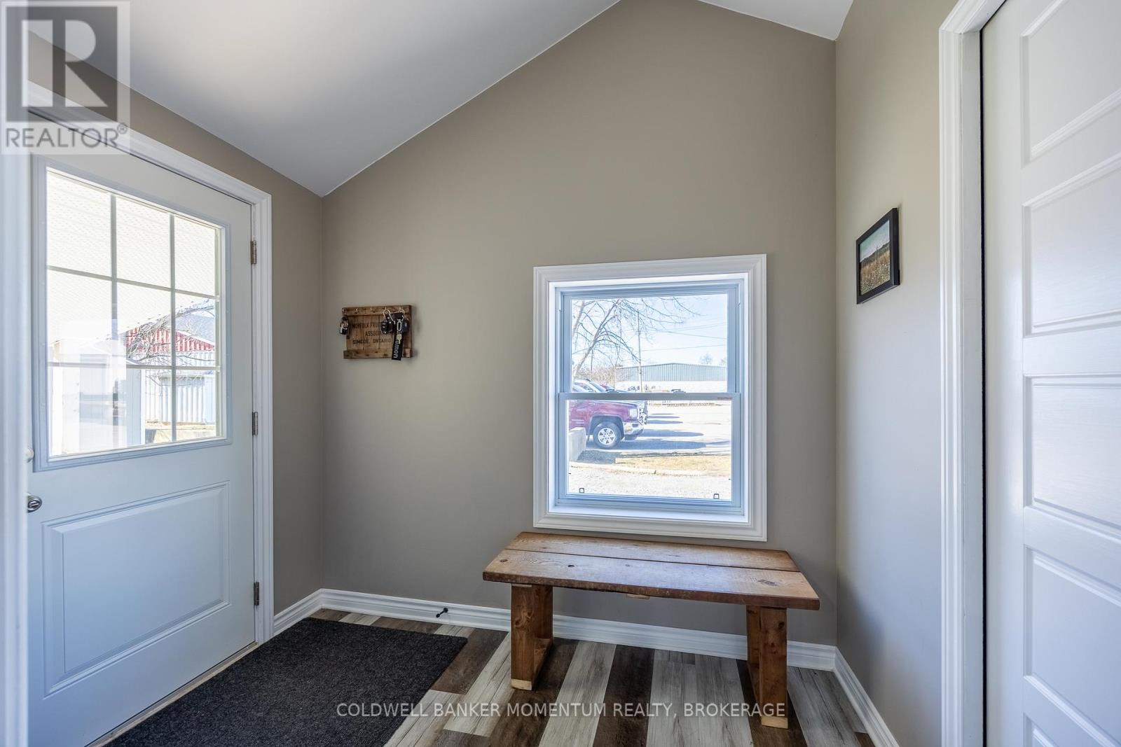 100 QUEEN STREET E - 14