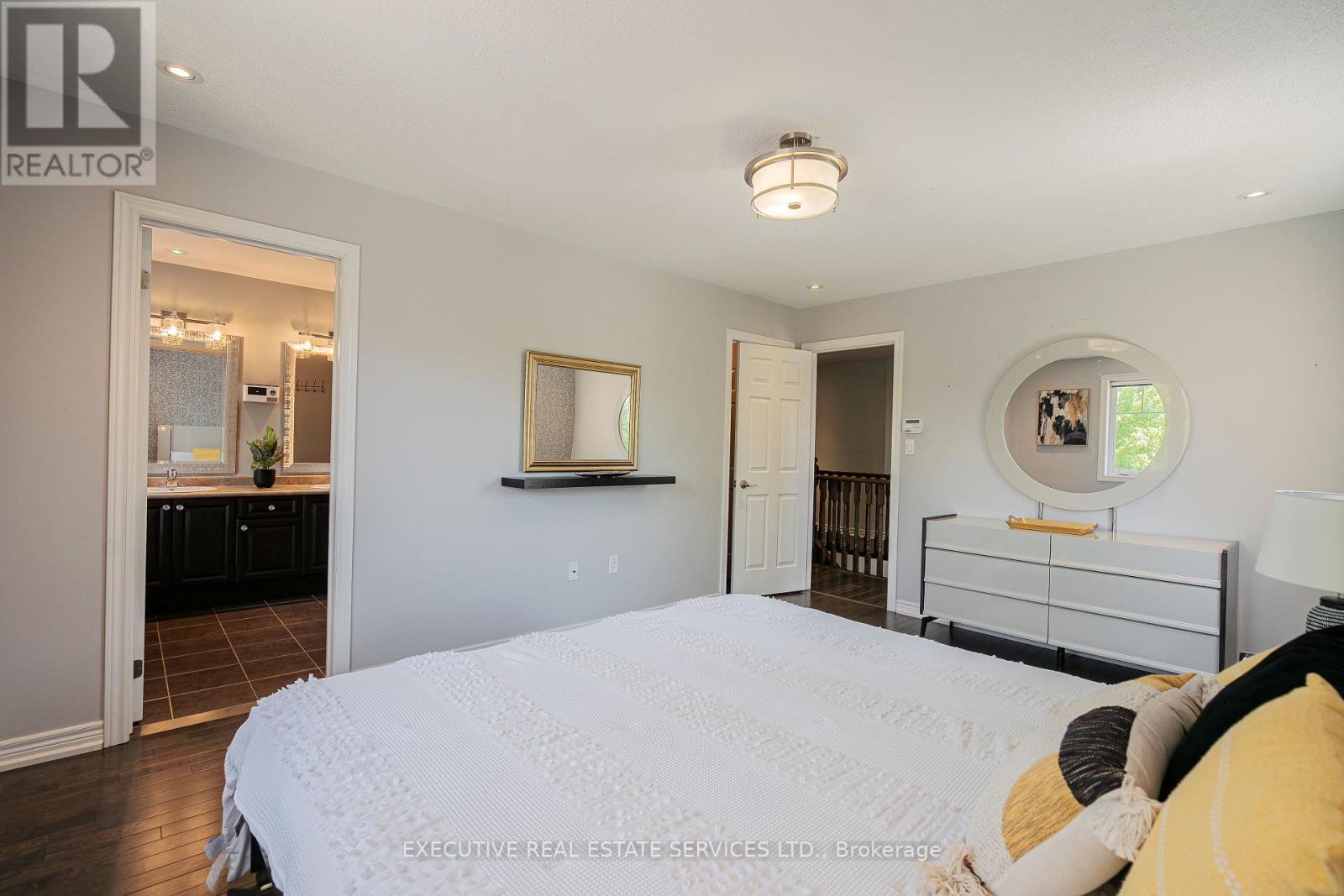 2 NECTARLANE AVENUE - 10