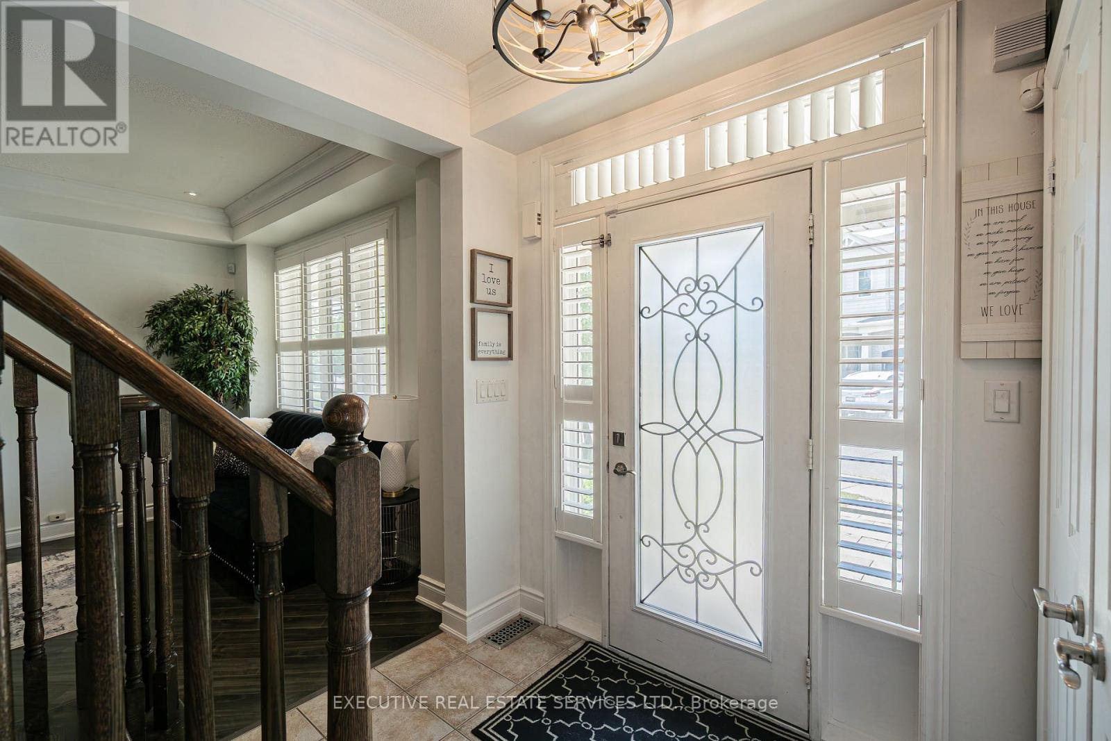 2 NECTARLANE AVENUE - 23