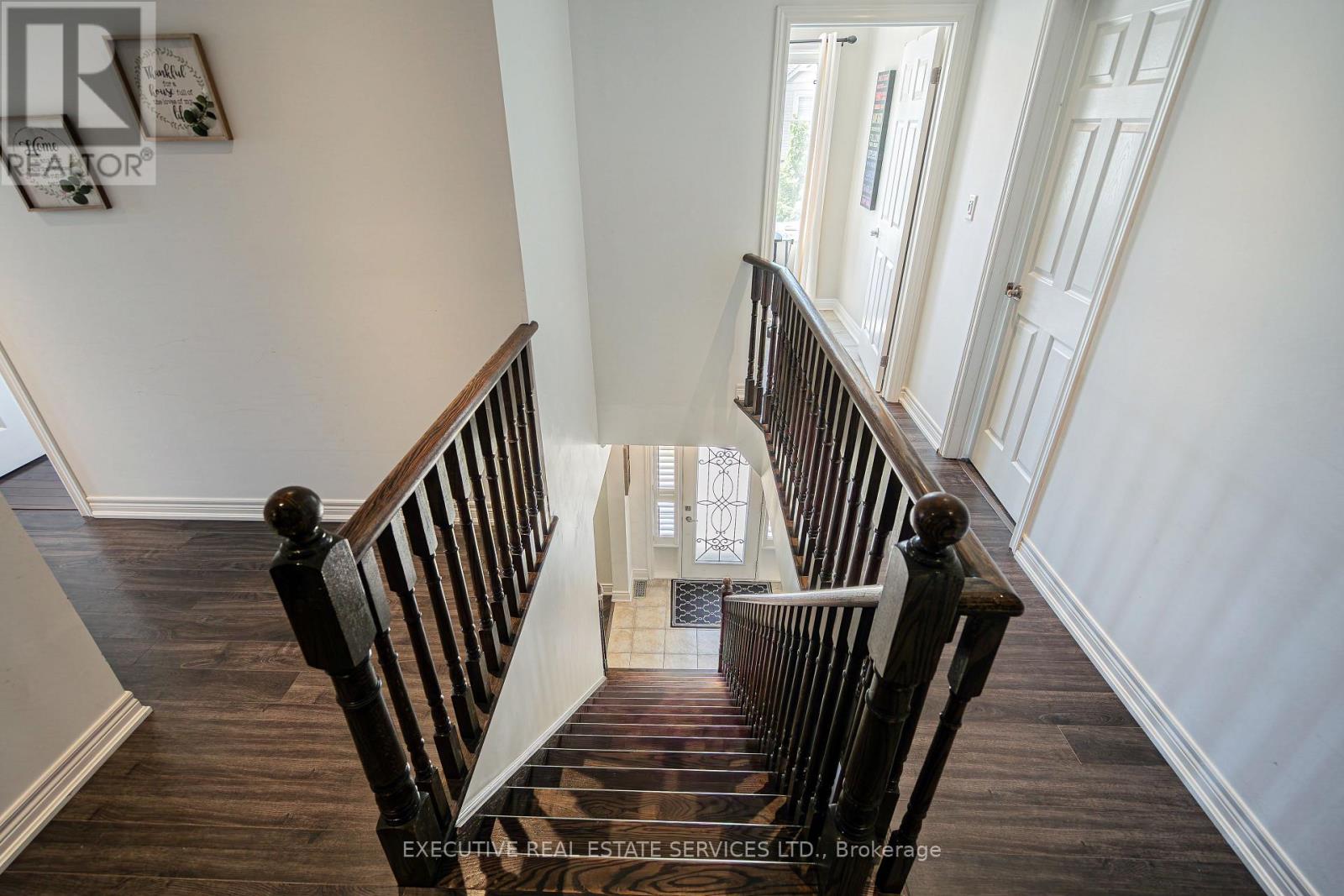 2 NECTARLANE AVENUE - 19